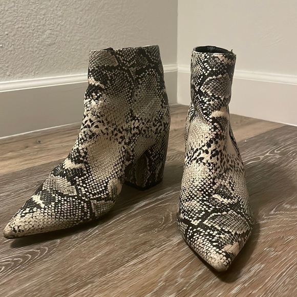 Snakeskin Booties - Picture 1 of 4